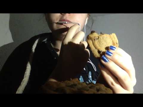ASMR Eating Soft Cookies *open mouth chewing*
