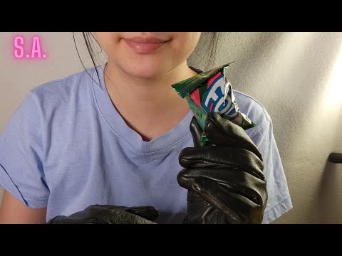 Asmr | Slow Crunching of Plastic Candy Wrapper (Quiet)