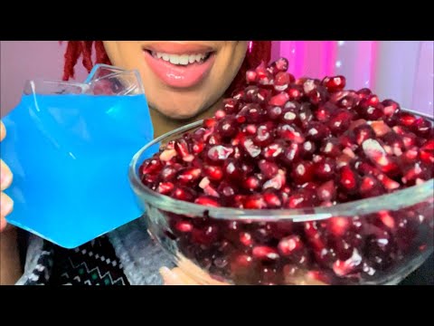 ASMR | Eating Pomegranate Seeds & Blue Juice 🧃 💙