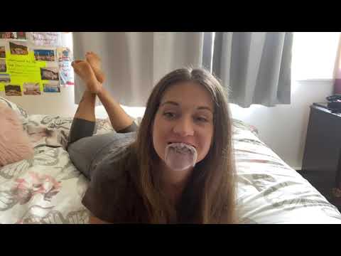 ASMR blowing bubbles in the pose | NO TALKING - BUBBLE GUM