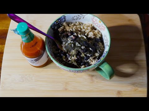 Black Beans Spinach Rice ASMR Eating Sounds /Hotsauce