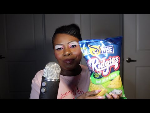 Wise Ridgies Sour Cream & Onion Chips ASMR Eating Sounds