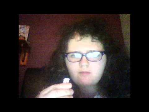 ASMR EATING CHOCOLATE, CHEWING GUM AND TRIGGER WORDS