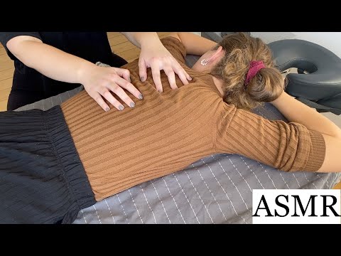 ASMR GIVING MY FRIEND A RELAXING BACK MASSAGE (no talking)