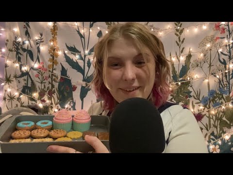 ASMR│ overly sweet bakery worker role play!🧁🍪
