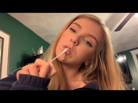 ASMR GUM CHEWING AND SHORT CHIT CHAT