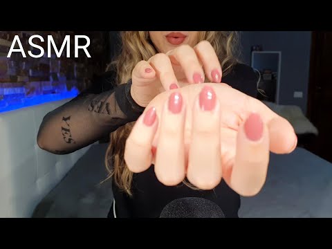 Hand Movements & Layered Mouth Sounds | ASMR ITA😴