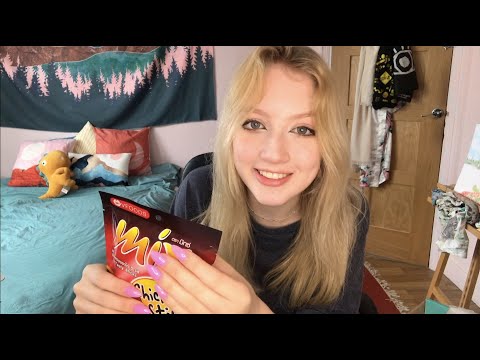 [ASMR] Trying snacks from abroad ~ crinkling, crunching sounds