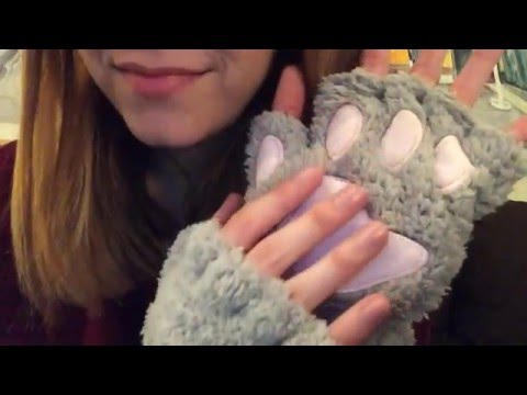 ASMR español, mouth sounds... kitty gloves