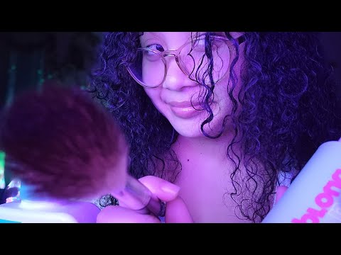ASMR Doing Ur Makeup👩🏽‍🎨💄(Mic Sounds, Brush Sounds, Mouth Sounds, Personal Attention)