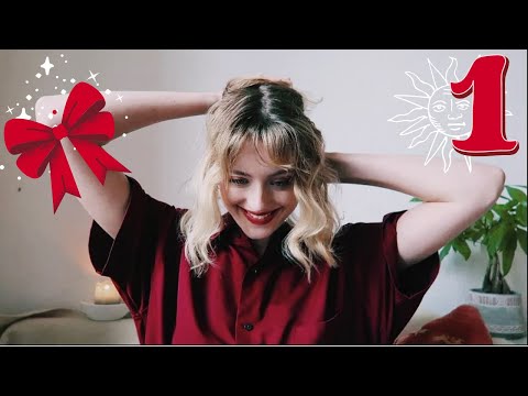 ASMR I CHRISTMAS CALENDAR #1 🍎 ( Faster Tapping + Subtle Mouth Sounds)