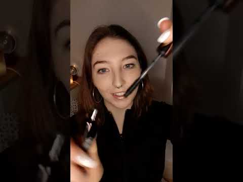 ASMR 1 minute tingles | make-up sounds