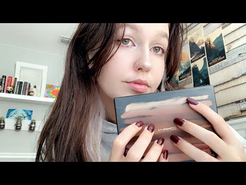 ASMR: camera tapping + table tapping