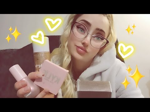 ASMR 1 MINUTE fast and aggressive makeup application 💦💄 + layered sounds🤤