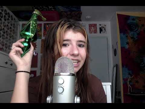 TAPPING ON ORNAMENTS [ASMR]