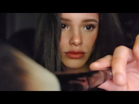 ASMR | Spanglish Simple Face Brushing 😴 w/ Mouth Sounds 👄 (+Personal Attention, Sonido de Boca)