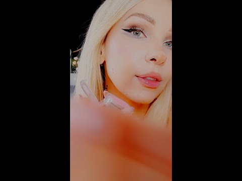ASMR Doing your Makeup Fast in 18 sec #shorts