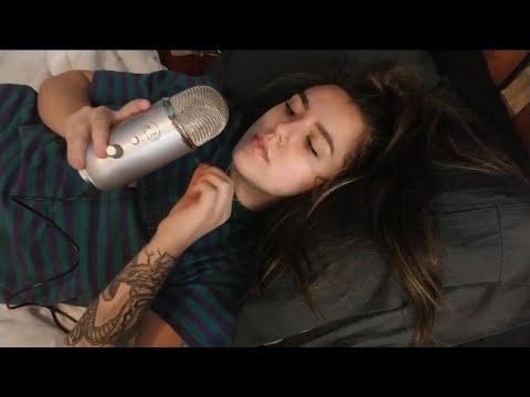 ASMR- Triggers In Bed 🛌🏽