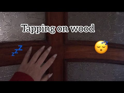Asmr tapping on wood/ tapping with nails