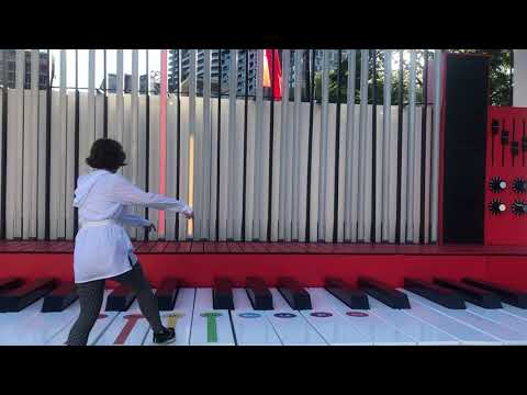 Music with feet playing piano like movie "Big"