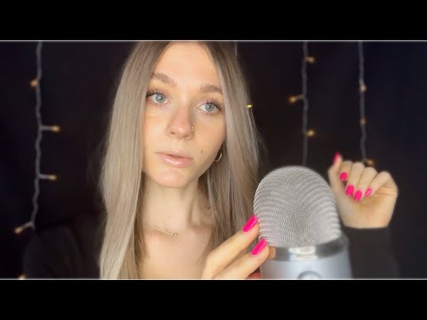 ASMR| Repeating "Hey Diddle Diddle" With Kisses🐮🌙
