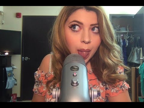 ASMR GET TO KNOW MEEEE XOXO (ear to ear)