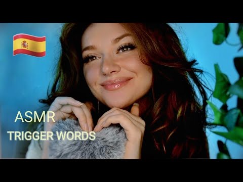 ASMR ✨️Trigger Words - Tapping - Handmovements (Spanish)