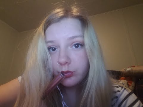 ASMR| Lipgloss PUMPING(plus whispers and tapping)