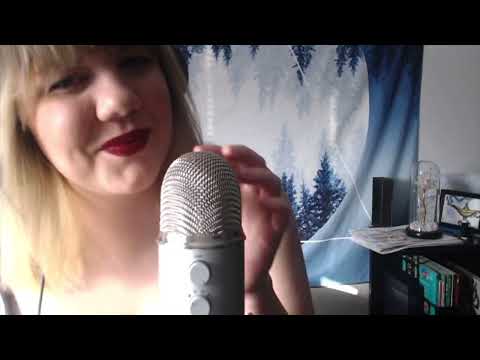 Playing with my new mic ASMR| Mourh sounds, clicking, mic blowing | blue yeti mic