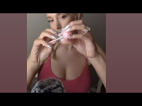 🍭ASMR Lollipop Eating Sounds 🍭👐hand movements- no talking- mouth sounds✨ Requested ✨