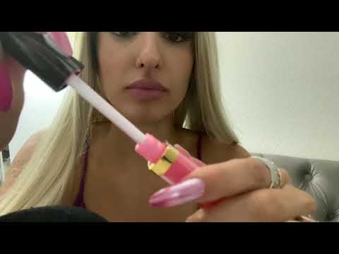 ASMR Gum Chewing, Kisses, Mic Brushing and Touching, Lip Gloss (No Talking, Binaural) 🍬💋