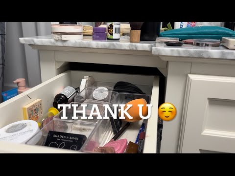 ASMR cleaning and organizing make up drawer and vanity 🧽 🧼