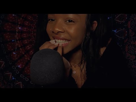 ASMR fingernail triggers 💅🏽  teeth & jewelry tapping + mic scratching w/ layered sounds