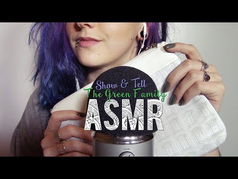 ASMR Français ~ Show & Tell : "The Green Family"