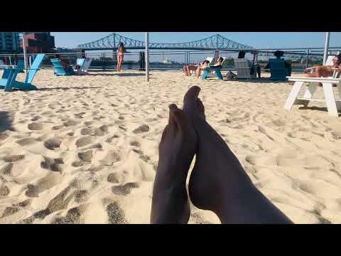 ASMT Pretty Feet relaxing urban beach