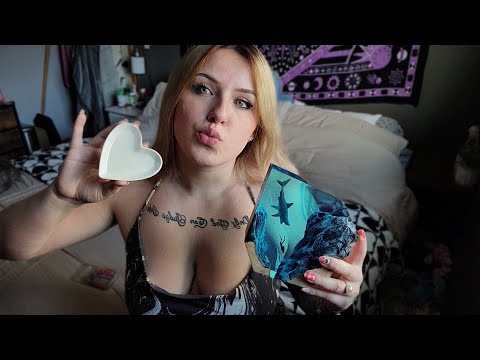 ASMR- Random Assortment Tapping & Scratching 💖