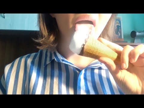 ASMR/АСПР ~ EATING SOUNDS AND LICKING SOUNDS_ ICE CREAM CONE 🍦👅😋