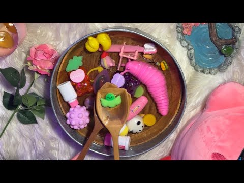 ASMR | Wooden Soup 🧸 (Mochi Squishy Toys)