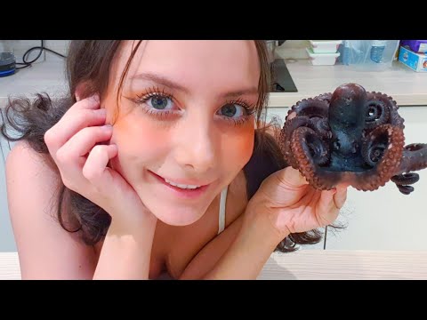 🦀I massage the crab then cook it and eat it 😱🦀ASMR/АСМР🥰 Делаю массаж крабу затем готовлю его и ем 😥