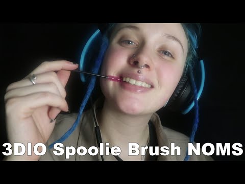 ASMR | Spoolie Brush Mouth Sounds | 3Dio | NO TALKING