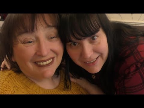 Asmr - Pampering my Mum for her birthday. Scalp/Neck massage / face brushing / chats !