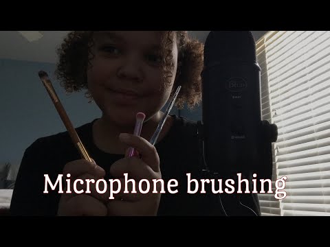 ASMR- brushing and stippling the microphone 💕
