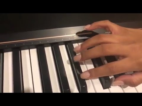 ASMR Fast tapping\scratching on     piano