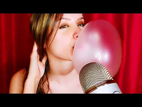 ASMR Bubble Gum & Blowing Bubbles 😋