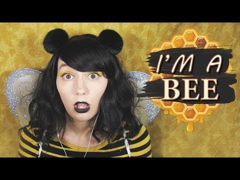 ASMR | I'm a Bee! 🐝 Layered Raw Honeycomb Eating & "Bzz" & Humming &  Finger Fluttering