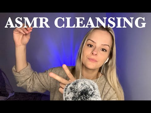 ASMR - Energy cleansing and massage with soft whispering (LIMPIA & REIKI)