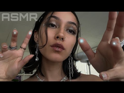 ASMR ☆ aesthetic visuals w/ synched triggers (up-closed hand movements,..)