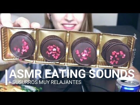 ASMR Eating Sounds + Susurros en el hotel. En español