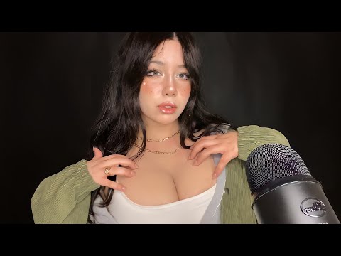 ASMR | Fast and aggressive fabric scratching sound ( collarbone tapping+skin scratching)