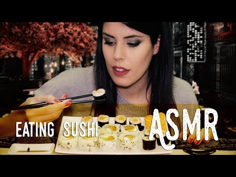 ASMR ita - EATING SUSHI 🍣 Uramaki, Hosomaki, Nigiri 🍙 (Eating Sounds and Whispering)